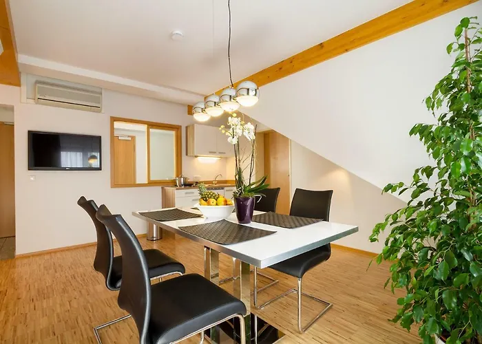 Hotel L'Adresse Garni